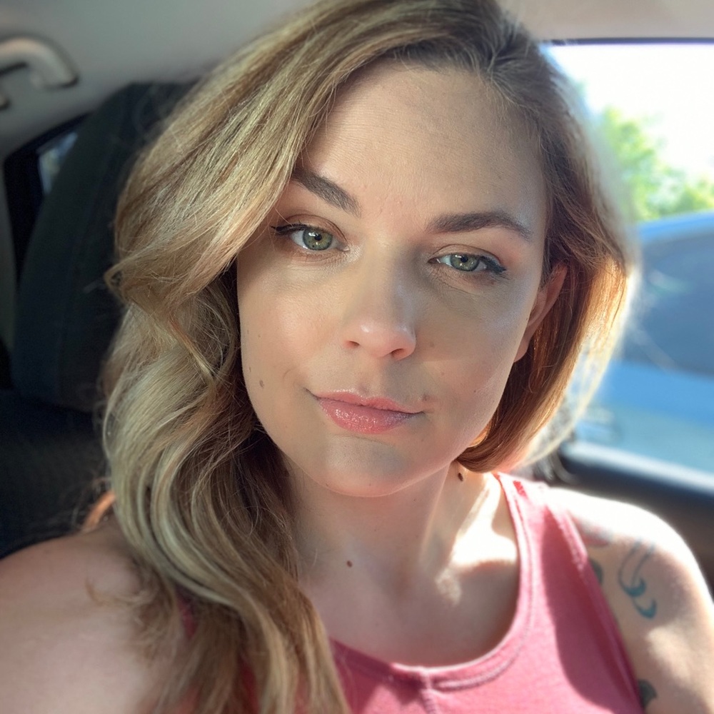 Meet your Posher, Tiffany